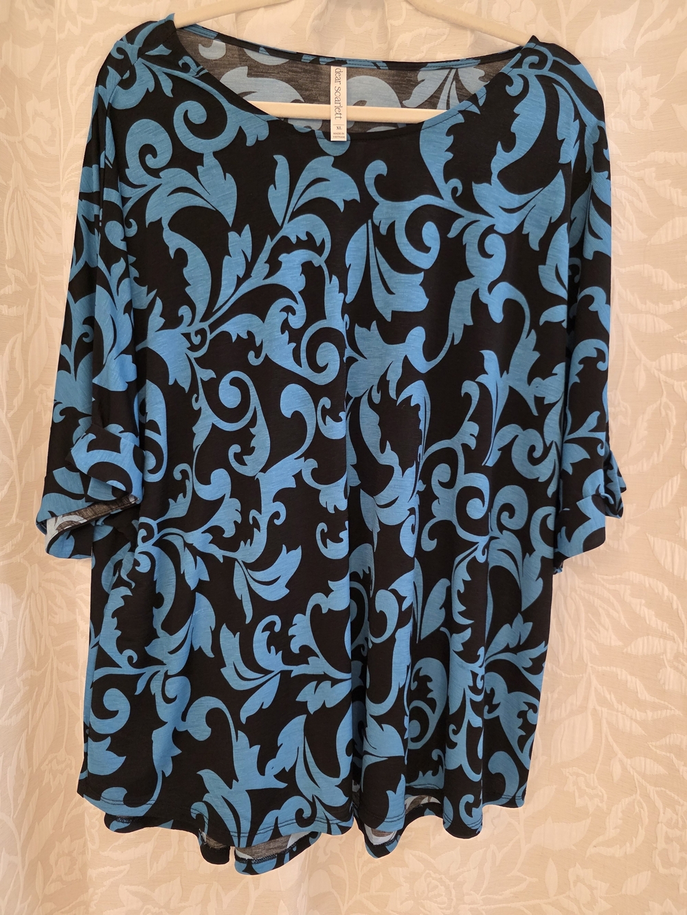 Dear Scarlett Black Tunic with Bright Blue Scroll Print Sz XL